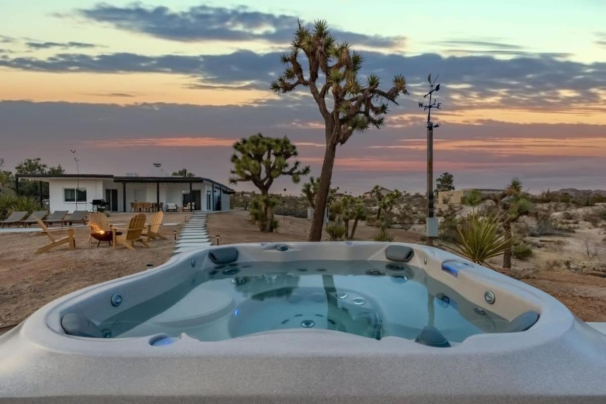 Kinetic House-Joshua Trees Sculptures Cowboy Pool Villa Yucca Valley Eksteriør bilde